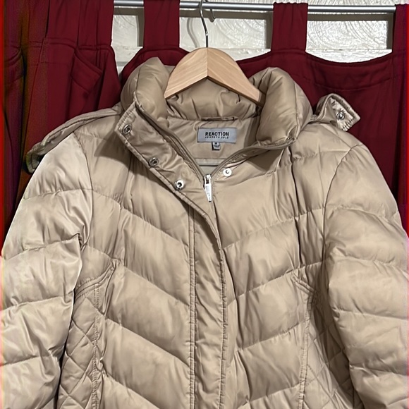 Kenneth Cole NWOT med - Picture 3 of 10